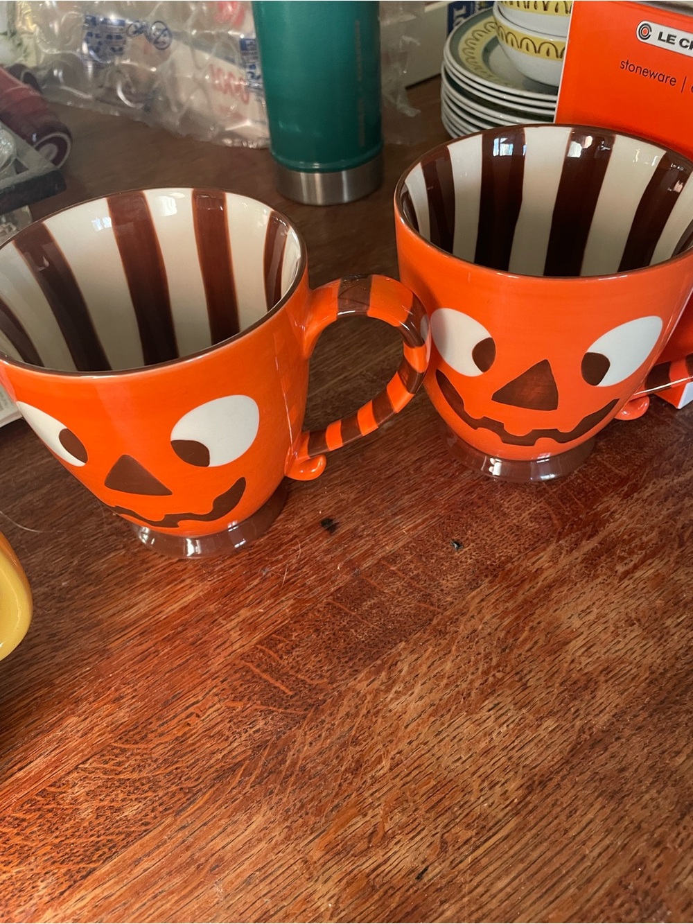 Starbucks 2007 Halloween Jack O Lantern Pumpkin Mugs 18oz Set of 2
